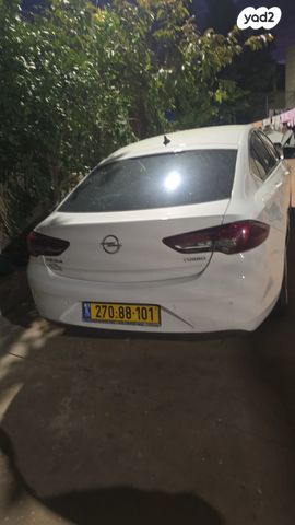 מודעת רכב אופל אינסיגניה