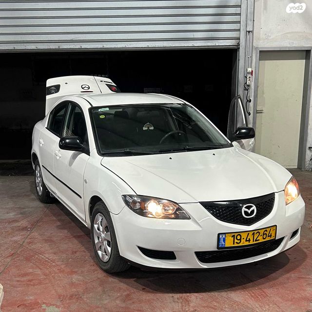 מודעת רכב מאזדה 3