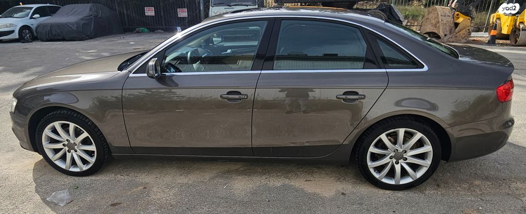 מודעת רכב אאודי A4