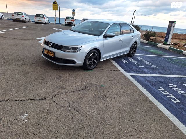 מודעת רכב פולקסווגן ג'טה 