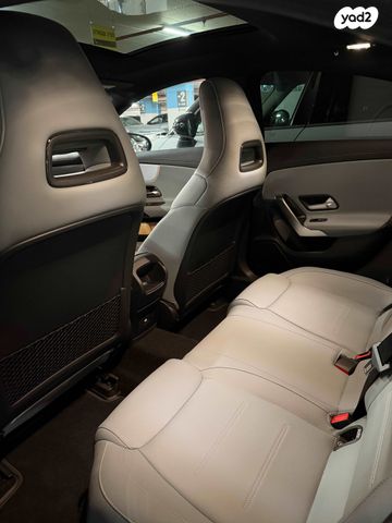 מודעת רכב מרצדס-בנץ CLA