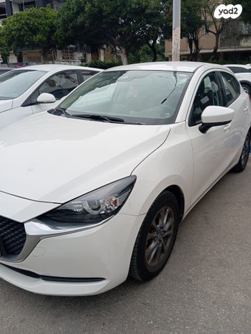 מודעת רכב מאזדה 2