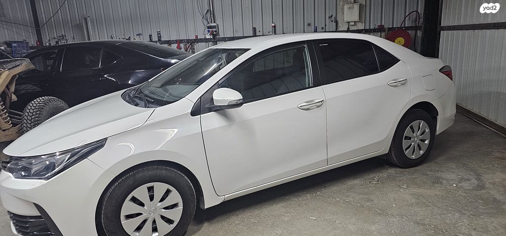 מודעת רכב טויוטה קורולה