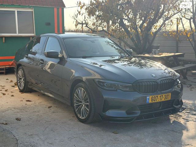 מודעת רכב ב מ וו סדרה 3