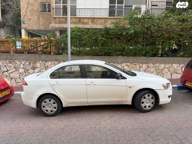 מודעת רכב מיצובישי לנסר