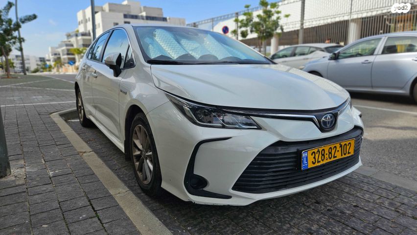 מודעת רכב טויוטה קורולה
