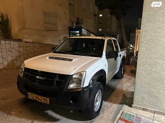 מודעת רכב איסוזו די-מקס