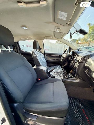 איסוזו די-מקס