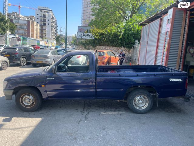 מודעת רכב טויוטה היילקס