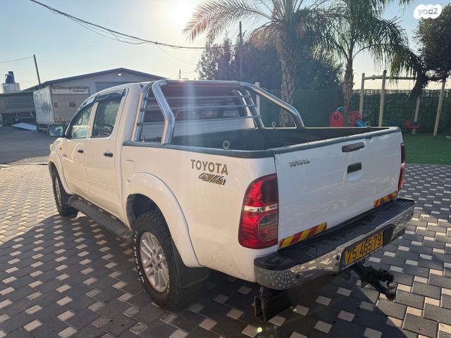 מודעת רכב טויוטה היילקס