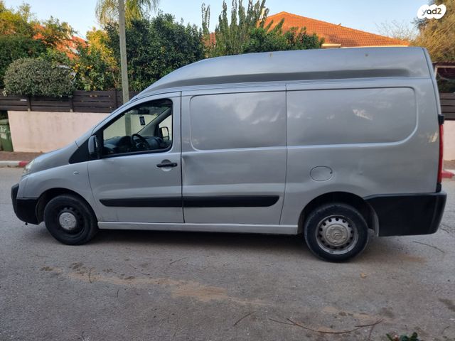 מודעת רכב סיטרואן ג'אמפי