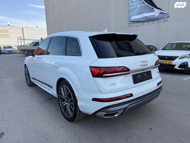 מודעת רכב אאודי Q7 2