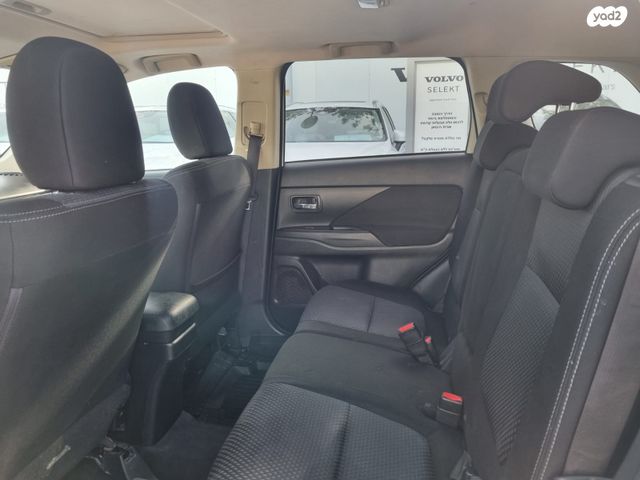 מודעת רכב מיצובישי אאוטלנדר 1