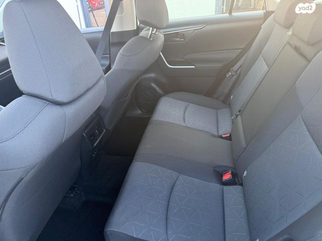 מודעת רכב טויוטה RAV4 1