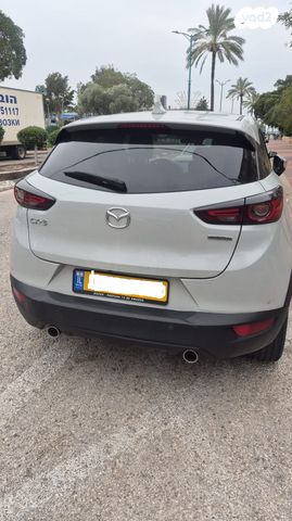 מודעת רכב מאזדה CX-3