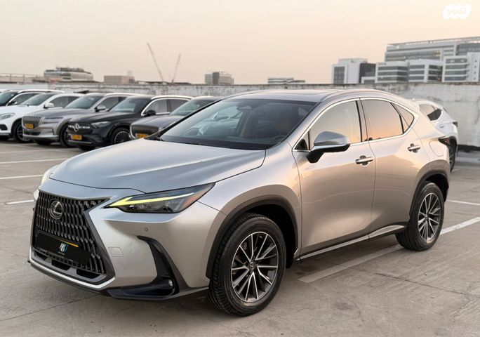 מודעת רכב לקסוס NX