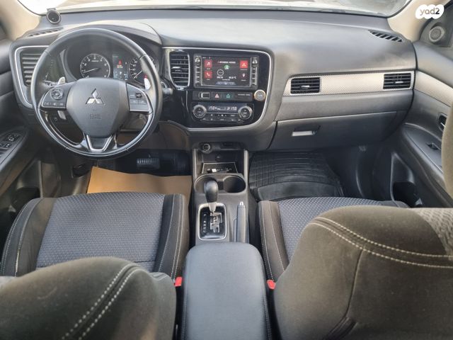 מודעת רכב מיצובישי אאוטלנדר 2