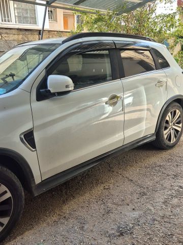 מודעת רכב מיצובישי ASX