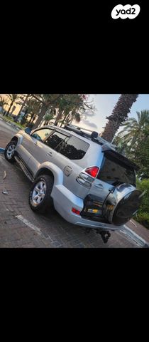 מודעת רכב טויוטה לנד קרוזר