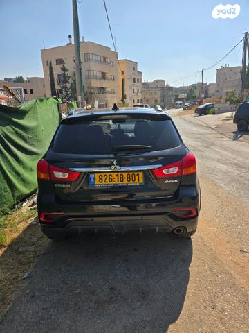 מודעת רכב מיצובישי ASX