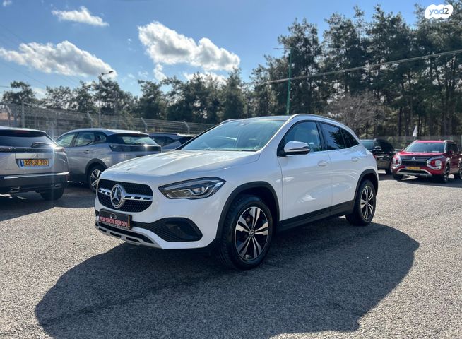 מודעת רכב מרצדס-בנץ GLA