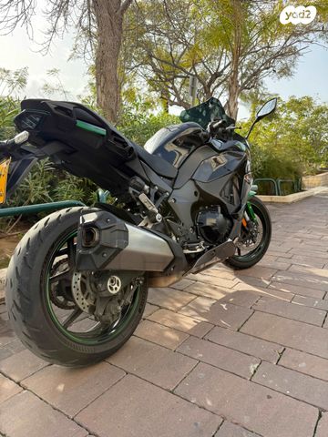מודעת רכב קאוואסאקי Z1000 ABS