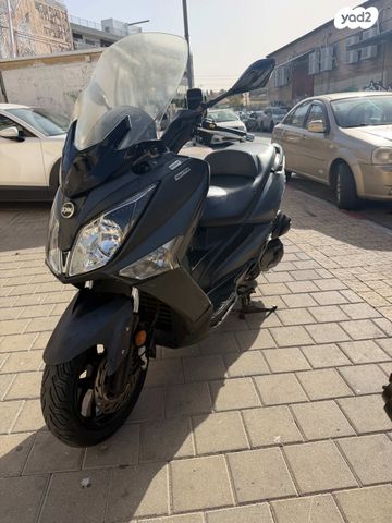 מודעת רכב סאן יאנג ג'וי-מקס 250 XI