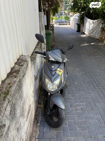 מודעת רכב סאן יאנג Jet 4 RX