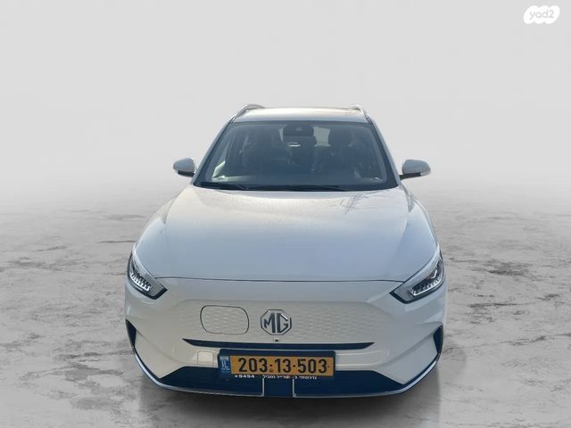 מודעת רכב אם ג'י ZS