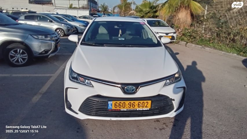 מודעת רכב טויוטה קורולה