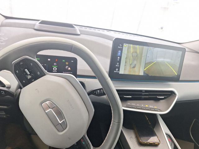 ג׳ילי Geometry C