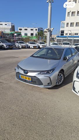 מודעת רכב טויוטה קורולה