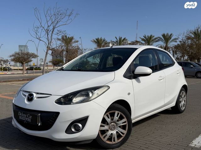 מודעת רכב מאזדה 2