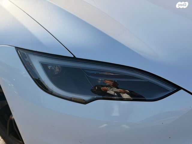 מודעת רכב טסלה מודל S