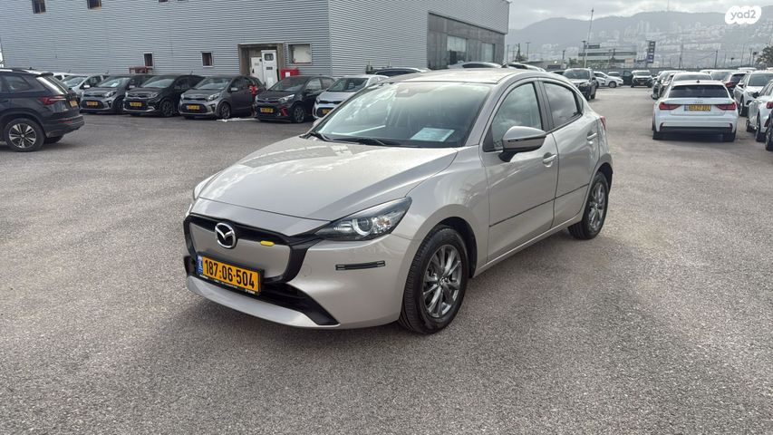 מודעת רכב מאזדה 2