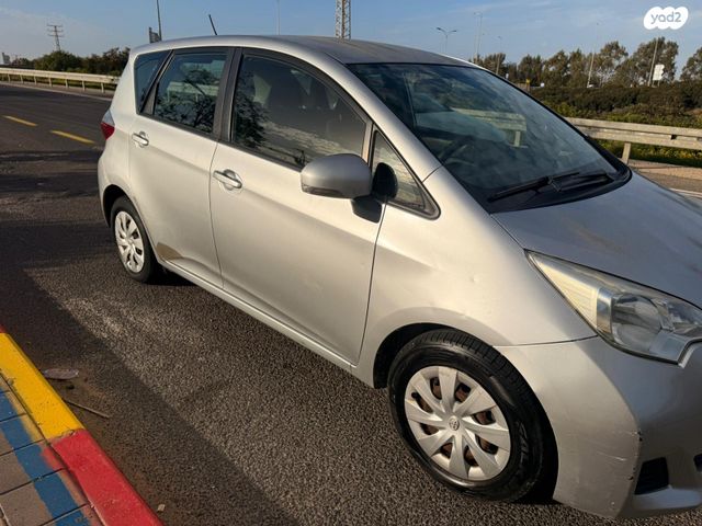 מודעת רכב טויוטה ורסו-S