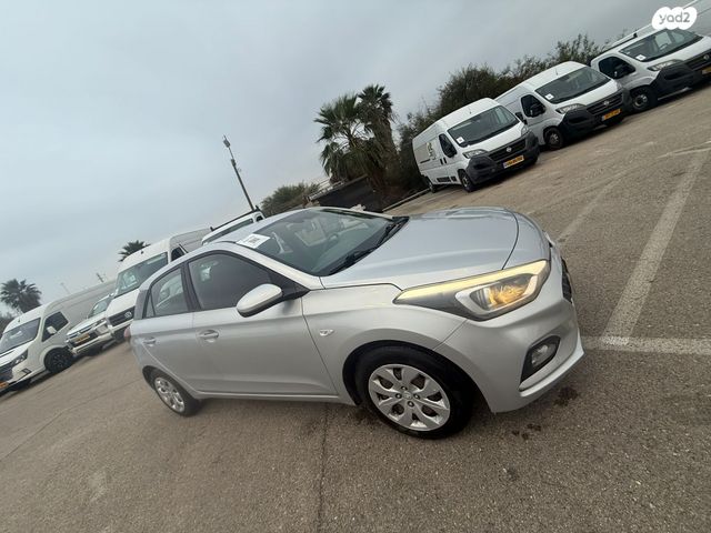 מודעת רכב יונדאי i20