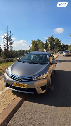 מודעת רכב טויוטה קורולה