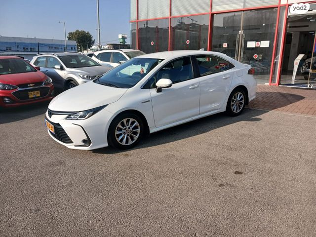 מודעת רכב טויוטה קורולה 2