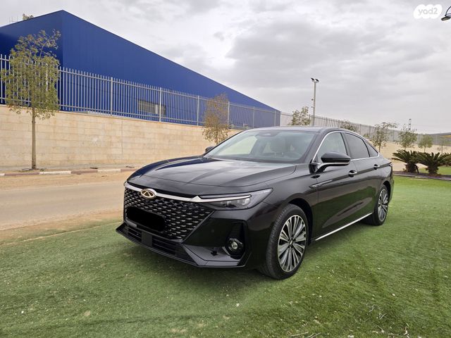 מודעת רכב צ׳רי אריזו 8