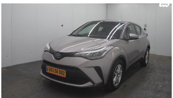 מודעת רכב טויוטה C-HR