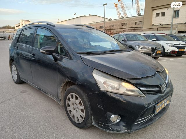 מודעת רכב טויוטה ורסו