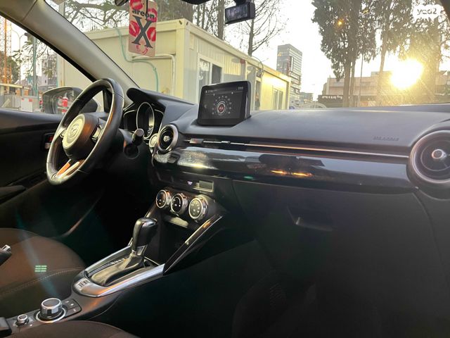 מודעת רכב מאזדה 2 2