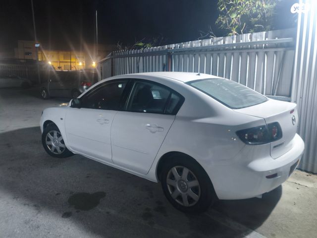 מודעת רכב מאזדה 3