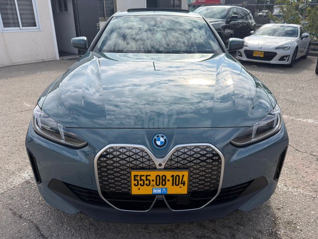מודעת רכב ב מ וו i4