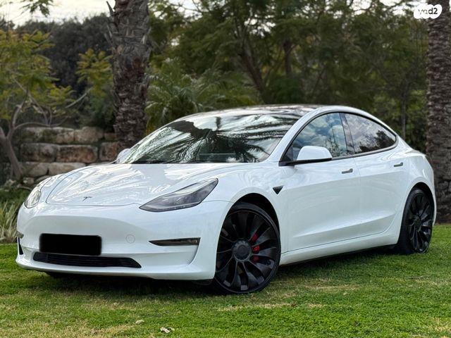 מודעת רכב טסלה מודל 3