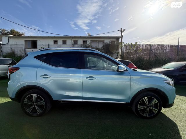 מודעת רכב אם ג'י ZS