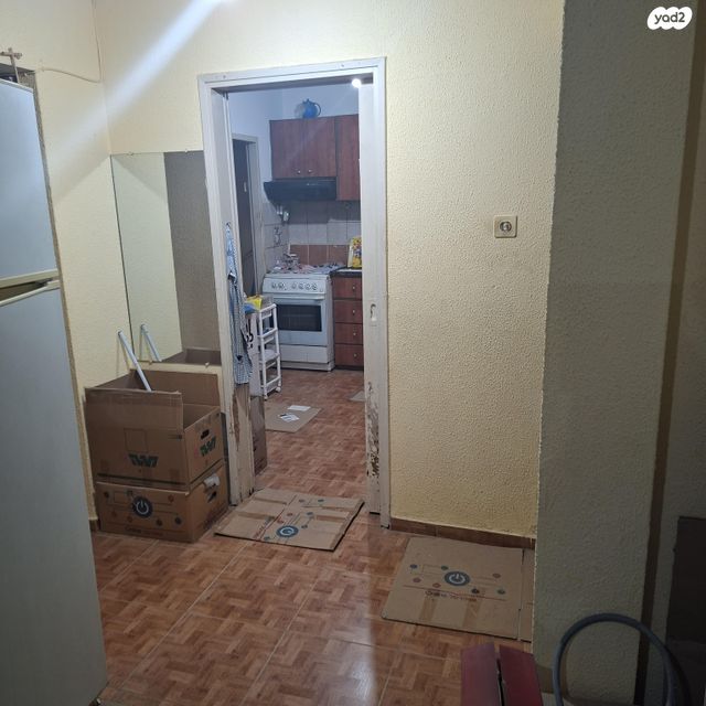 עליית הנוער 11