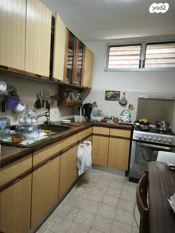 אסתר המלכה 19