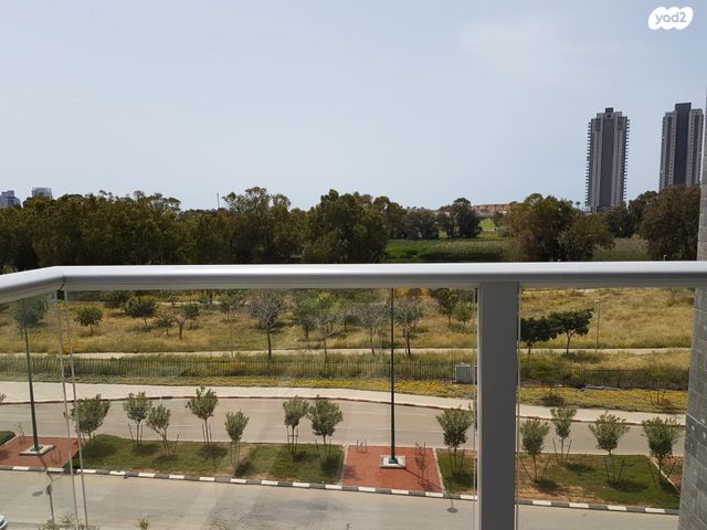 שדרות האגמים 3